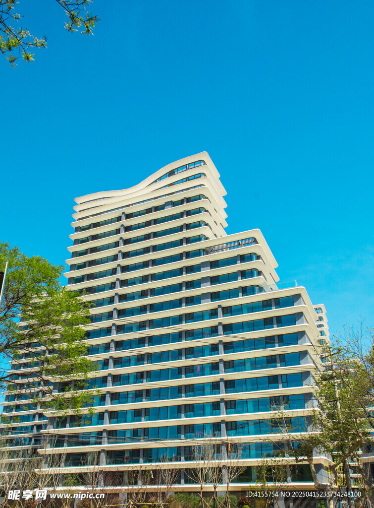 現(xiàn)代風(fēng)格高層公寓建筑