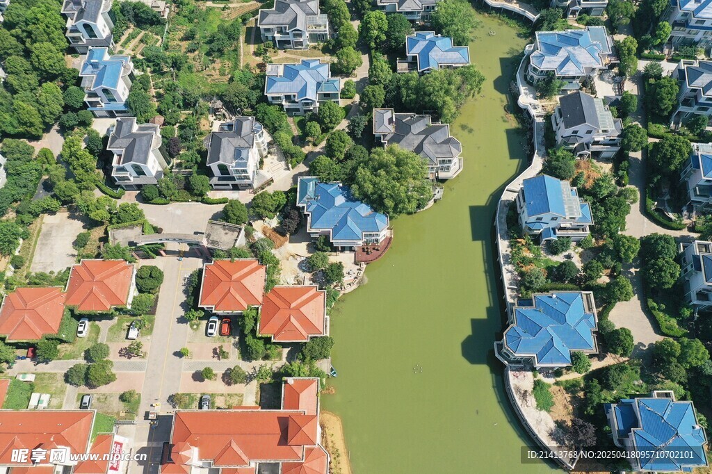 河畔多彩住宅景觀