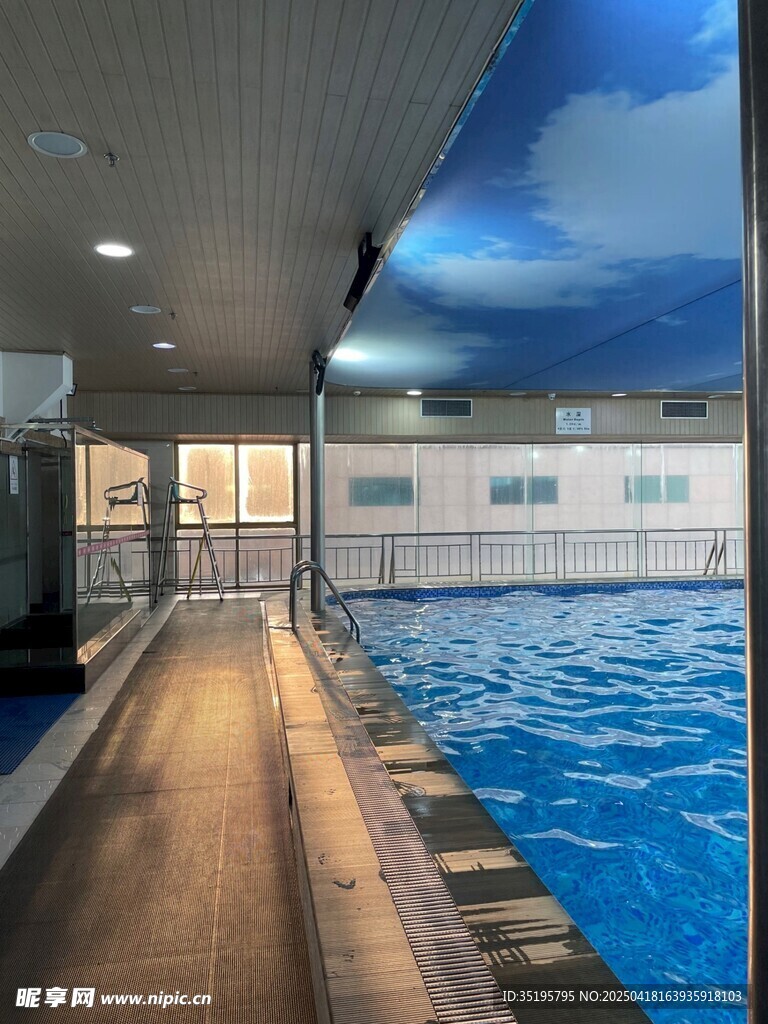 室內泳池景觀