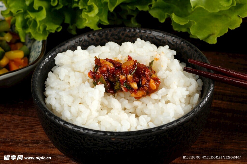 一碗美味拌飯