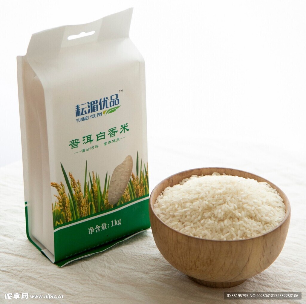 優(yōu)質(zhì)大米 袋裝與碗裝展示