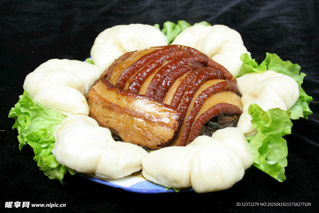 荷葉餅夾五花肉美食