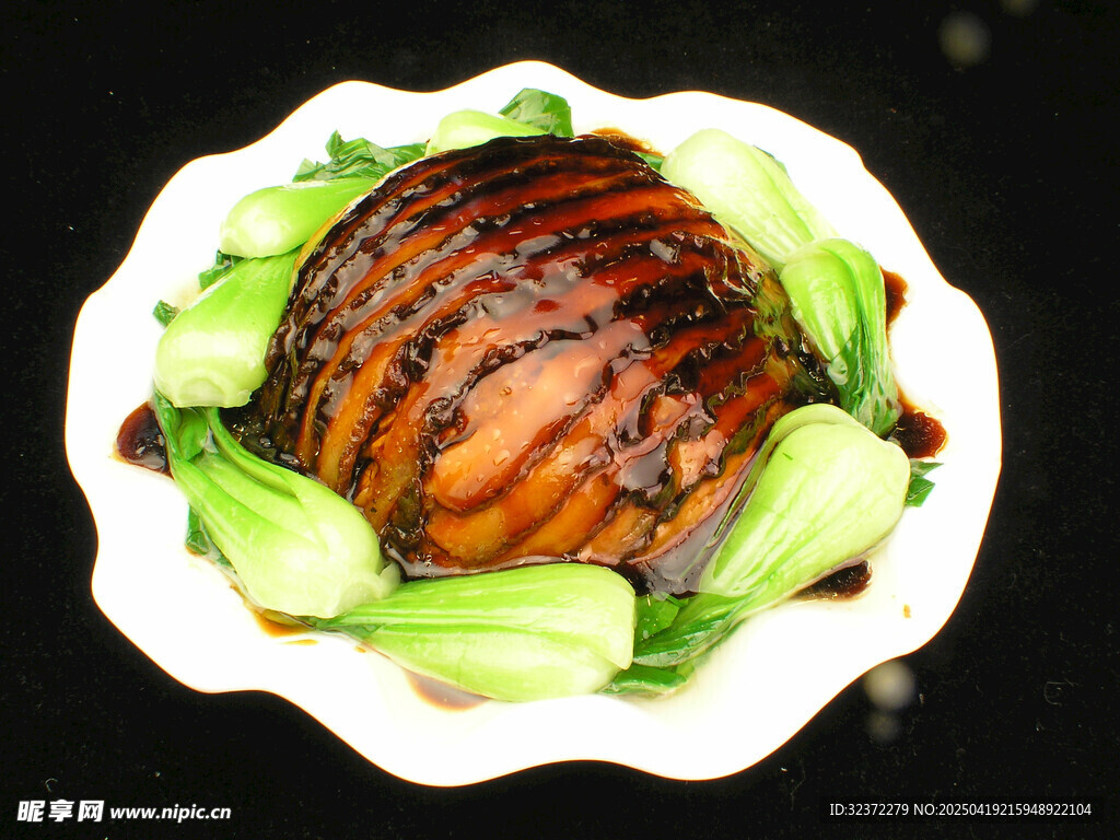 紅燒東坡肉配青菜