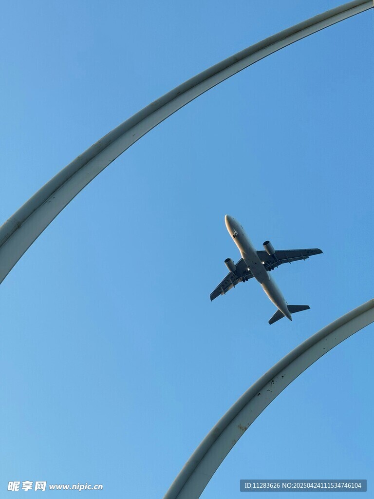 藍天飛機