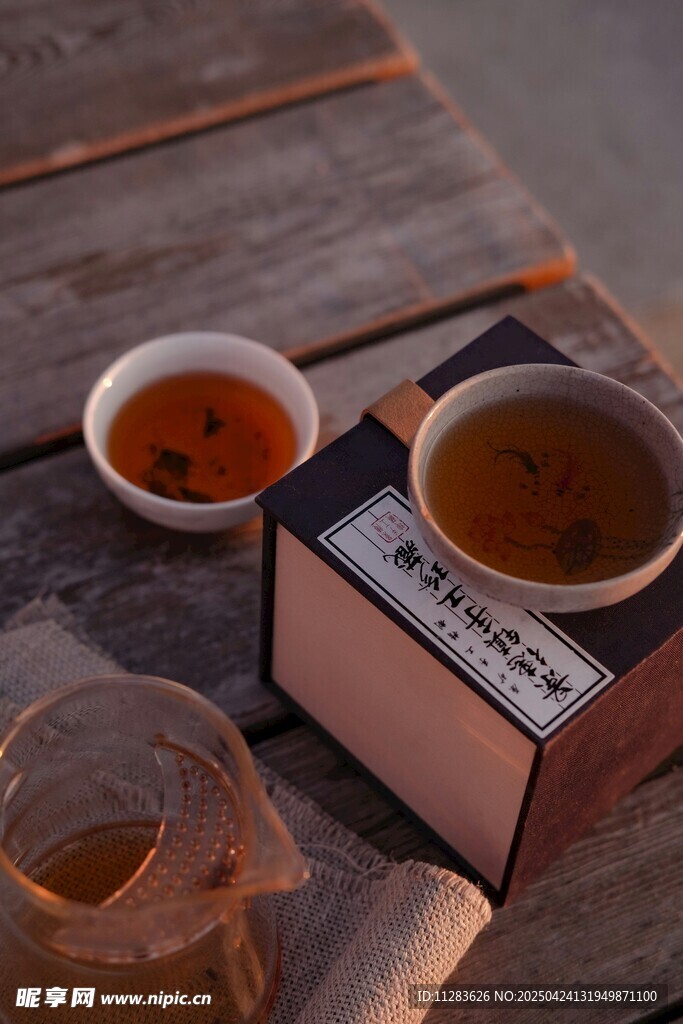 中式茶品與茶具