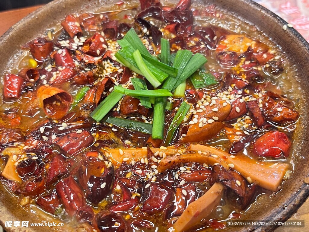 香辣誘人的特色水煮魚