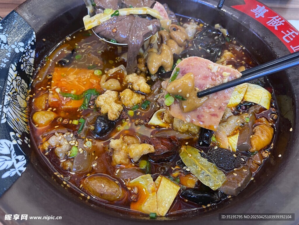 美味豐盛的特色火鍋料理