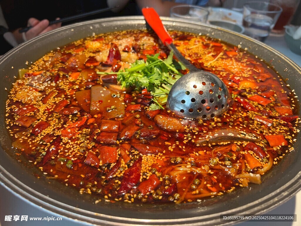 麻辣鮮香的誘人火鍋