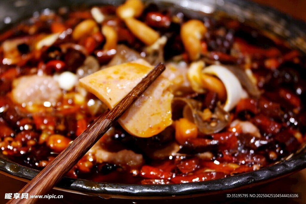 麻辣鮮香的美味火鍋料理