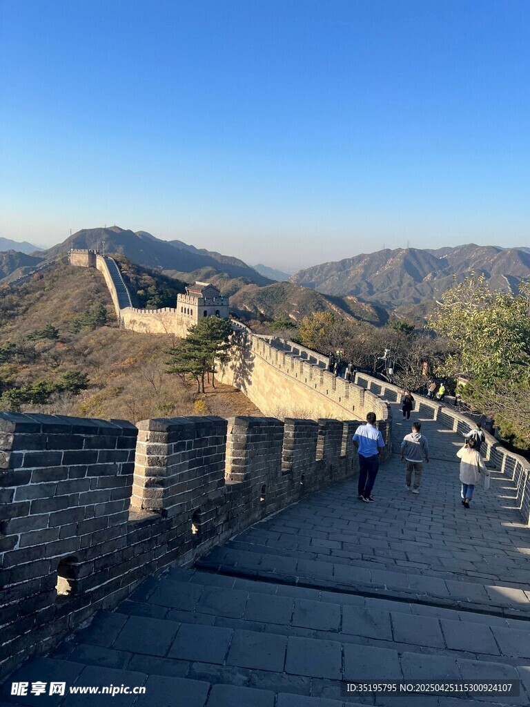 漫步長城享秋日美景