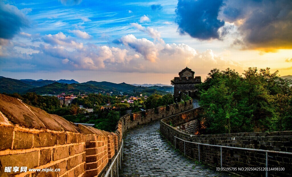 壯麗長城日暮美景