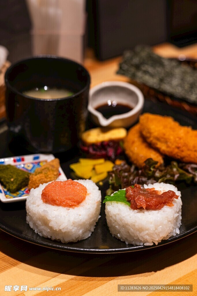 日式美味壽司拼盤
