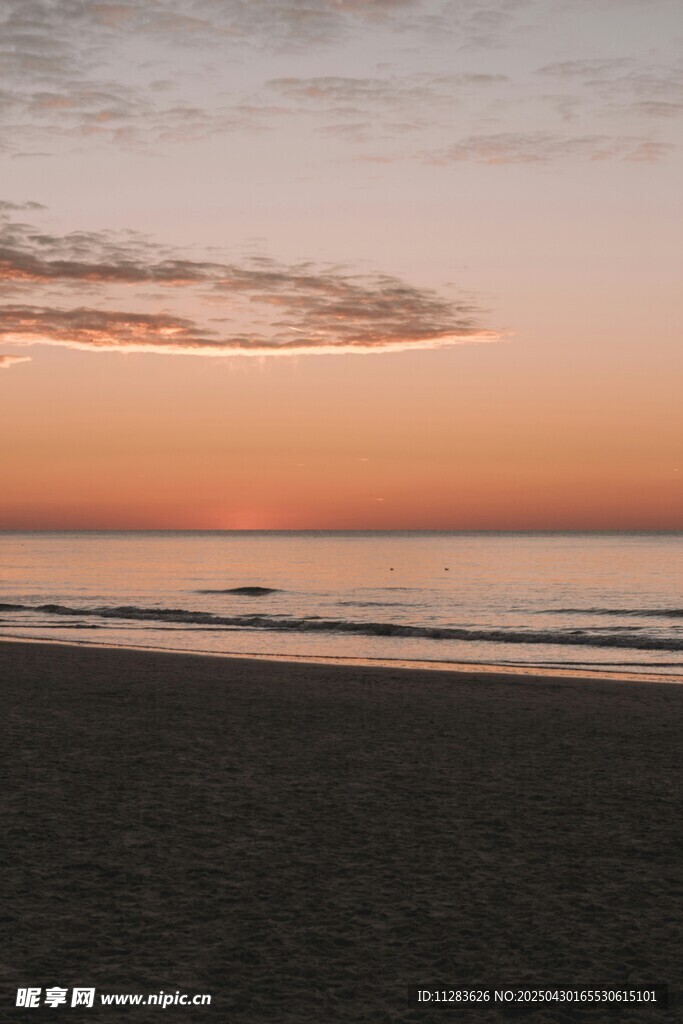 海灘日落美景