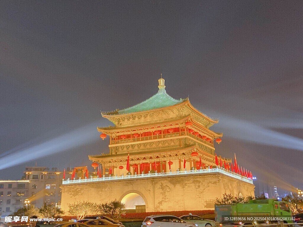 西安鐘樓夜景璀璨奪目 風景照片