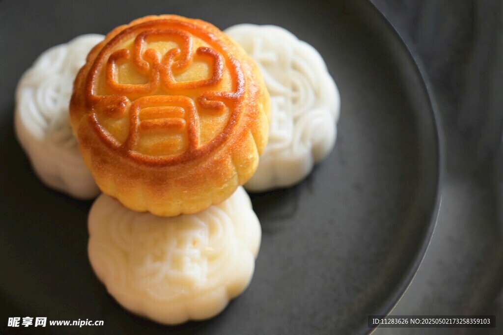 傳統(tǒng)中式糕點(diǎn)月餅與饅頭