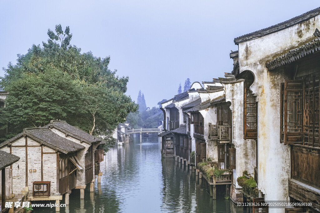 江南水鄉古巷河道美景