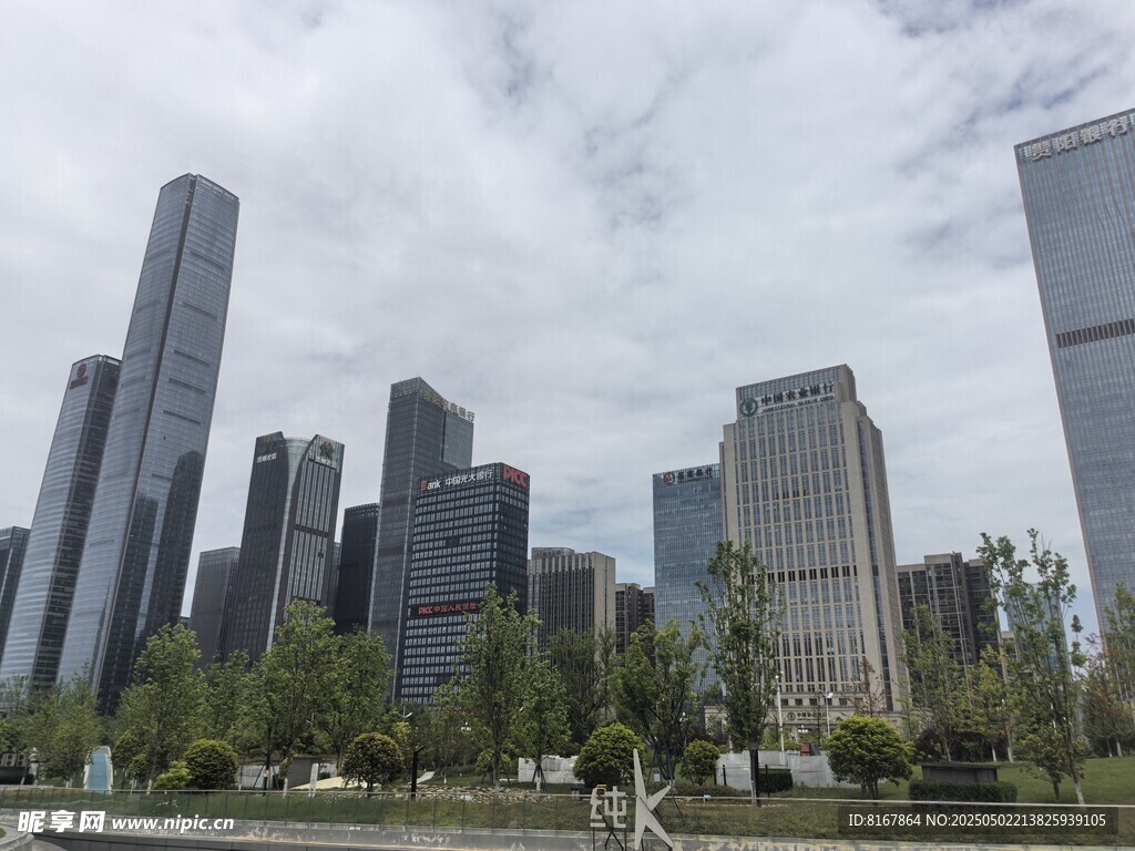 都市高樓林立的城市景觀