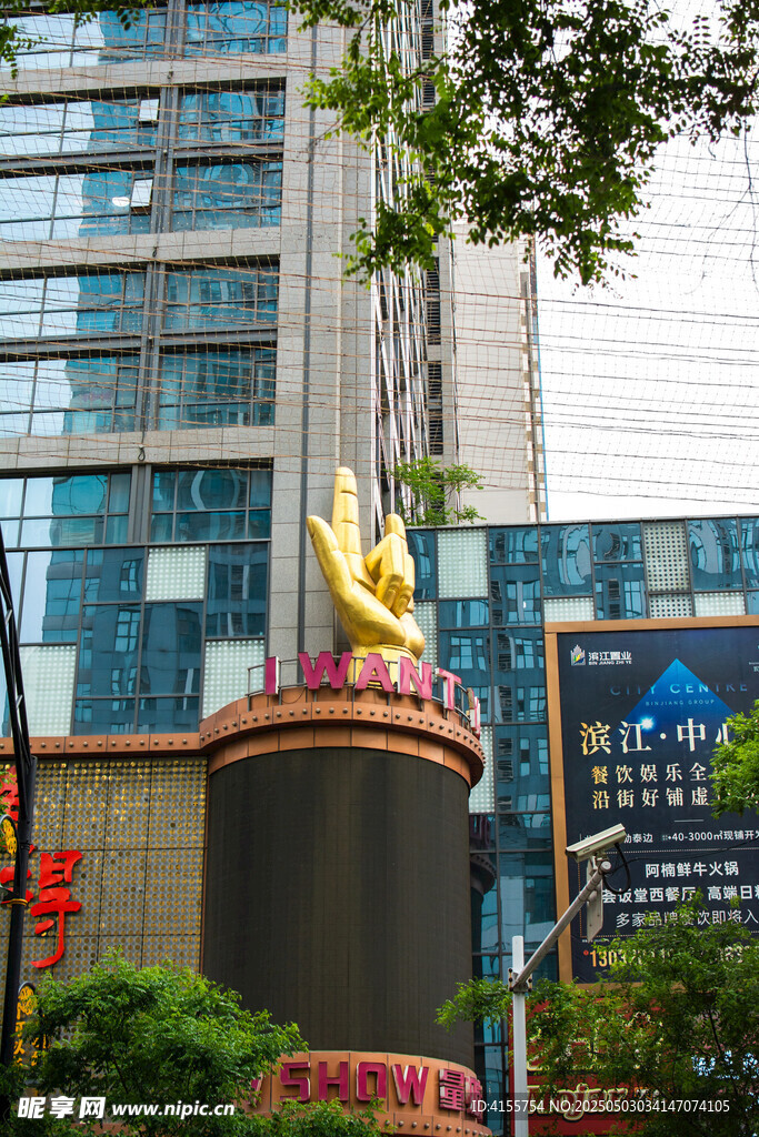 城市街頭的特色雕塑景觀