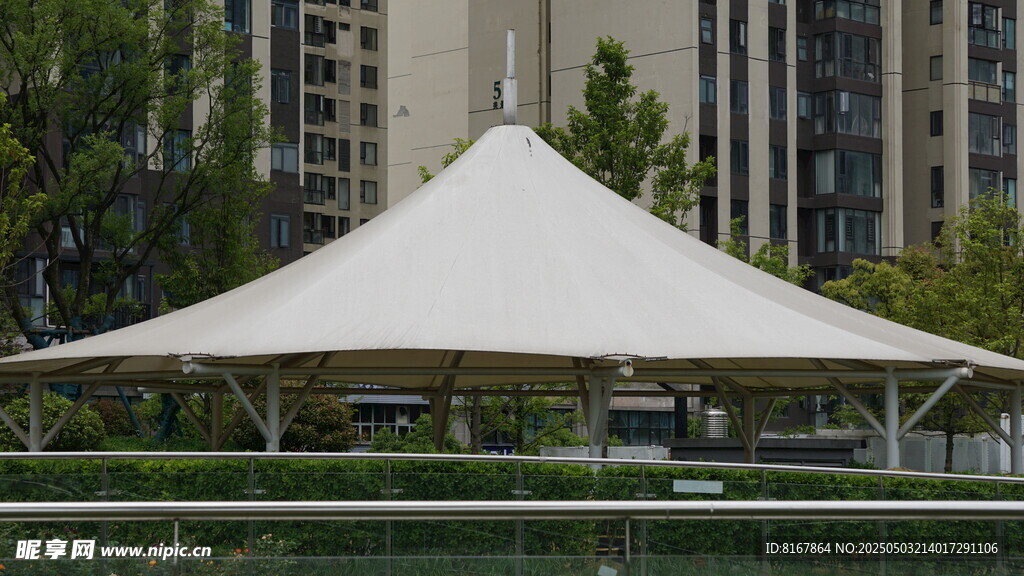 戶外白色張拉膜景觀建筑