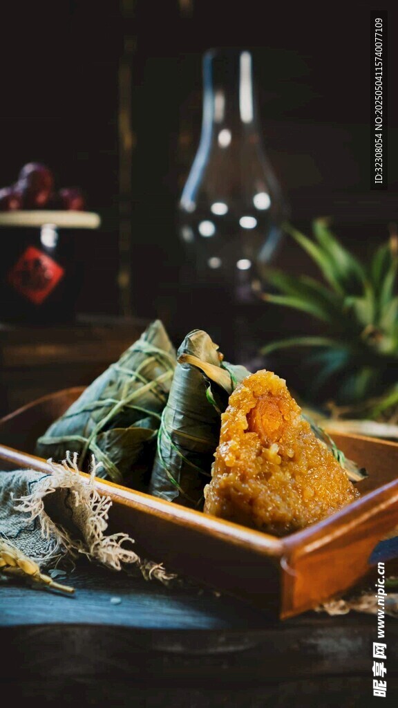 美味傳統粽子與糕點展示