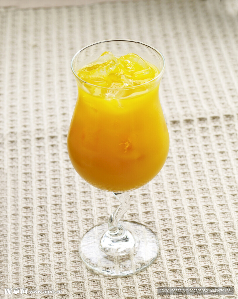 鮮榨芒果果汁飲品圖片