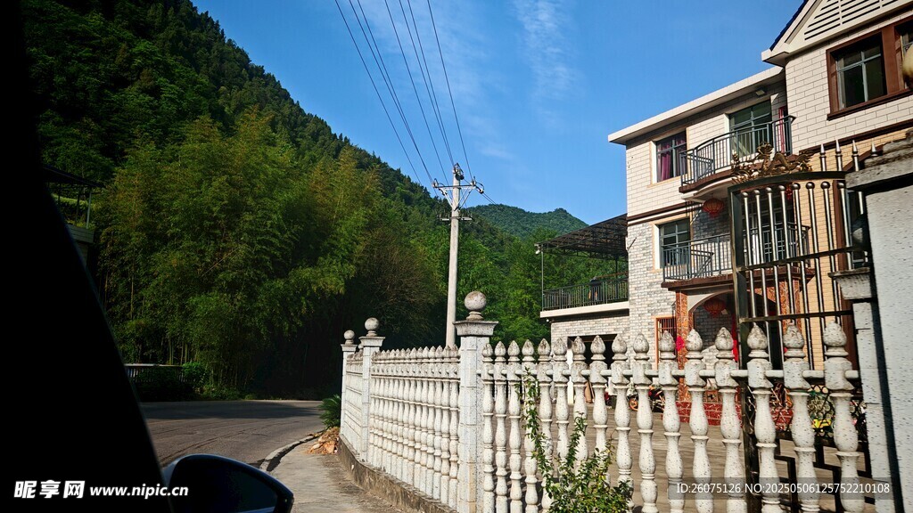 鄉(xiāng)間小屋