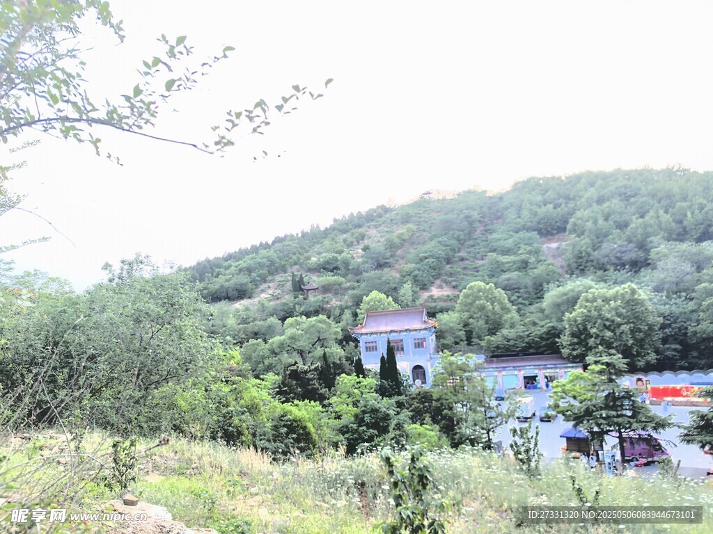 山間村落景致