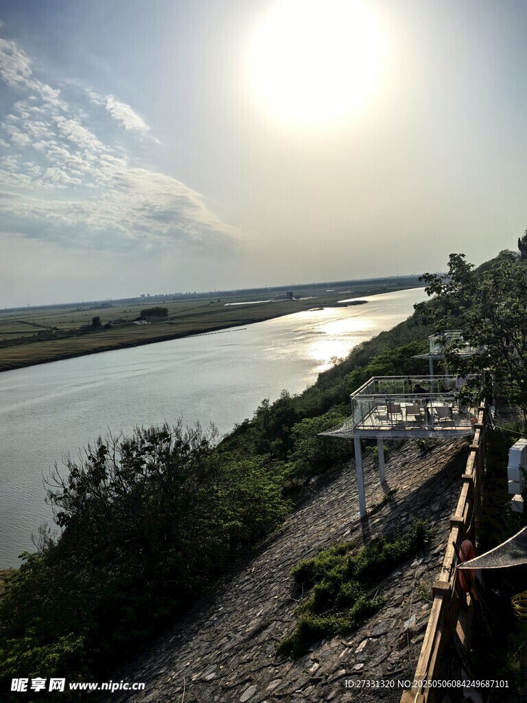 淮河畔風光 陽光照耀美景