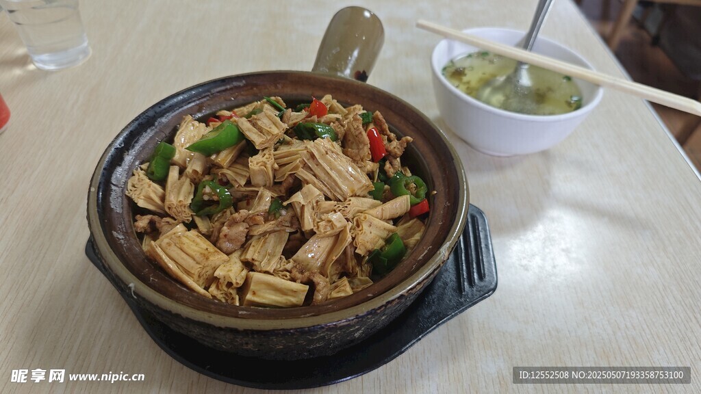 砂煲美味腐竹煲