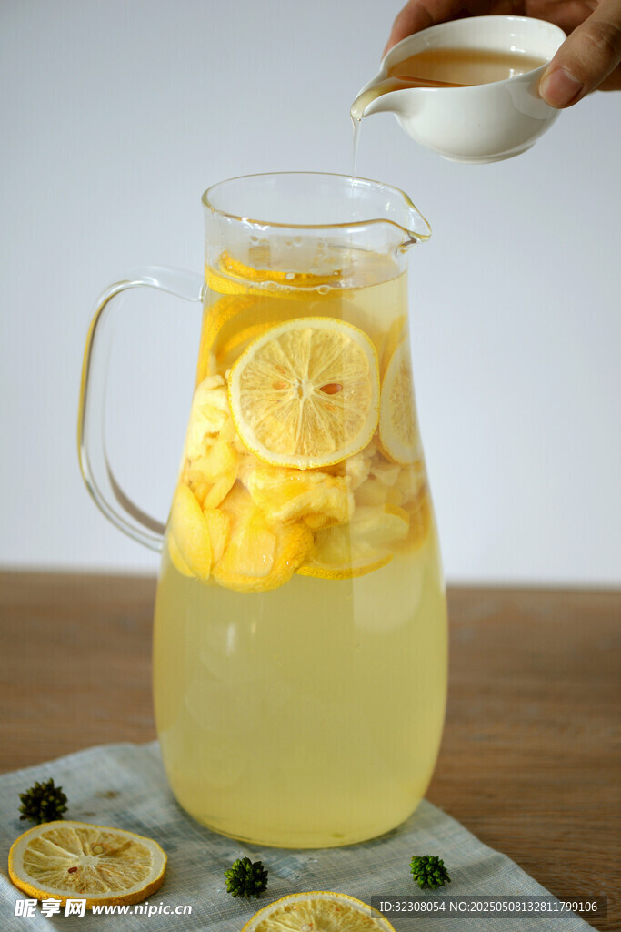 清新檸檬飲品制作瞬間