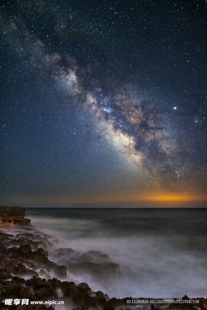 海邊星空夜景迷人瞬間