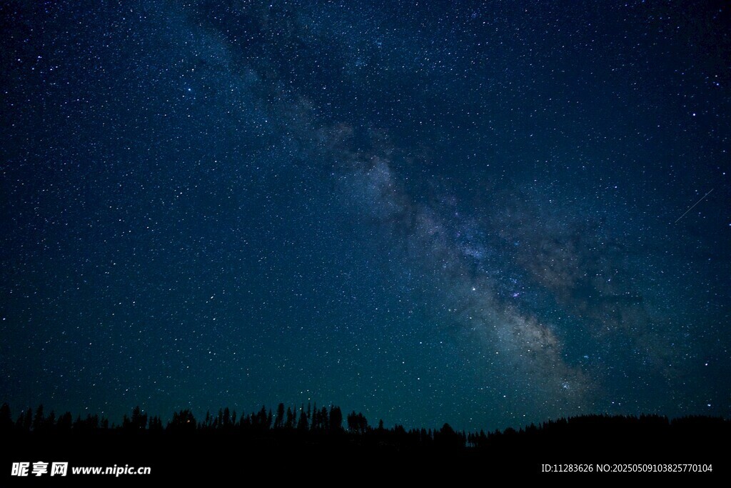 夜空下的璀璨星河