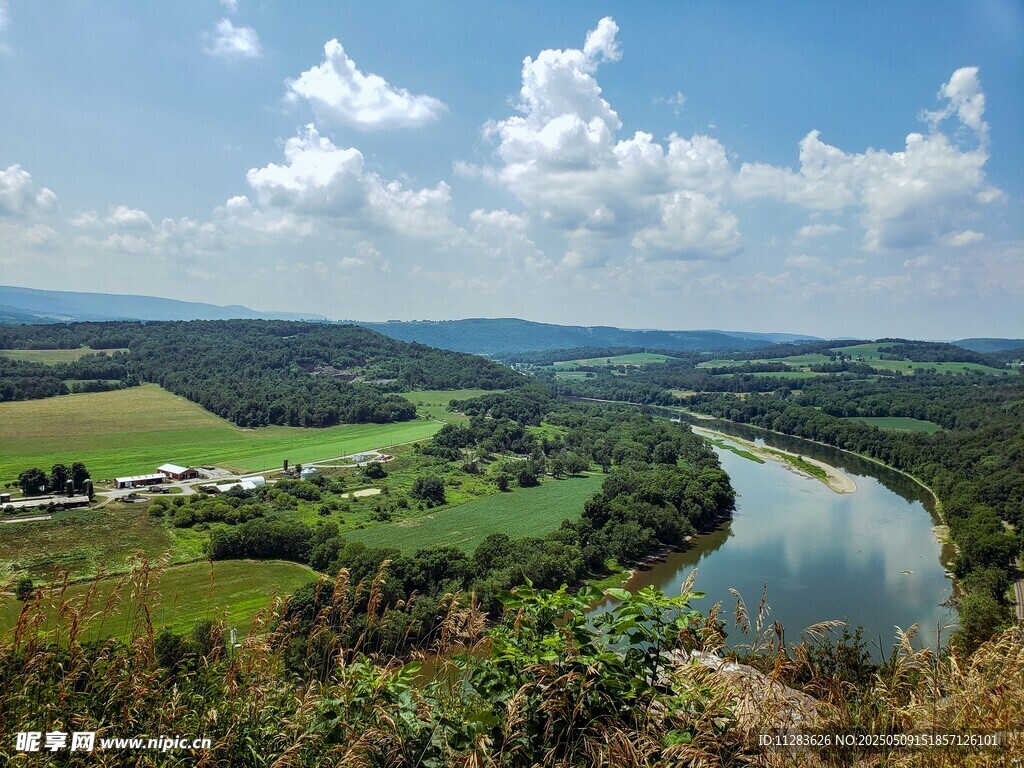 田園河畔風(fēng)光美景