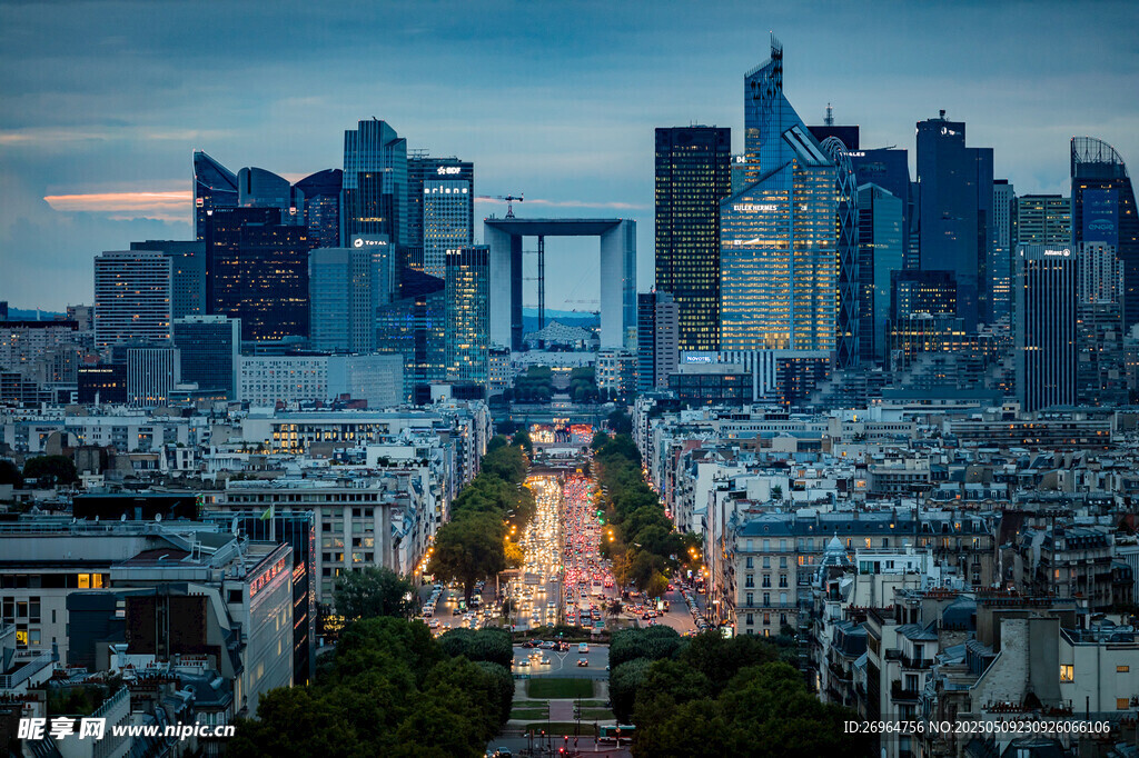 巴黎城市天際線黃昏美景