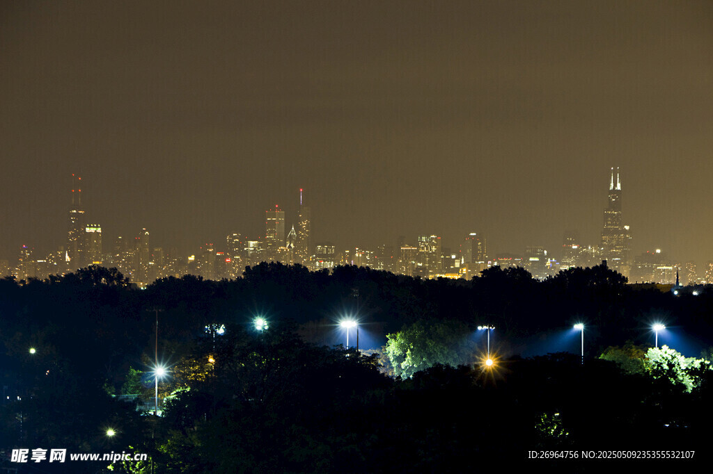 城市夜景下的璀璨燈火