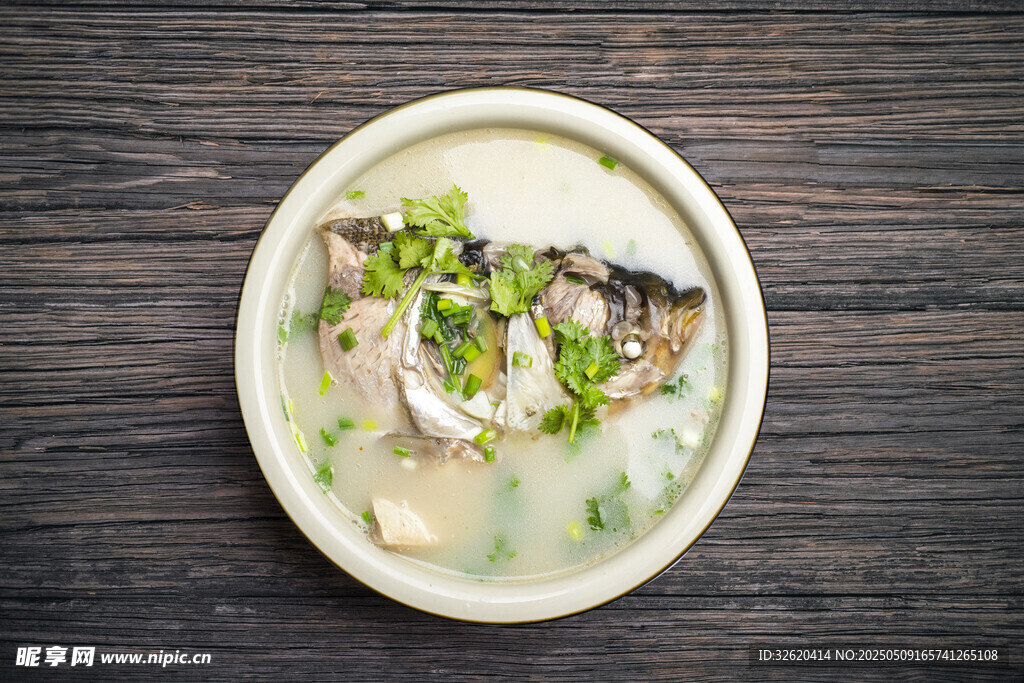 鯽魚豆腐湯 