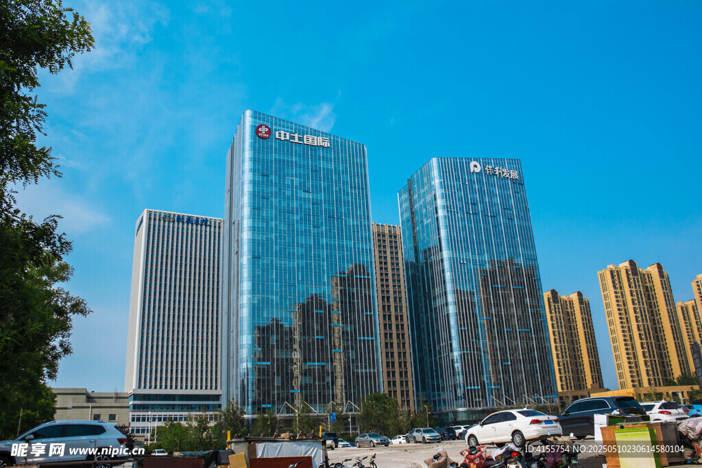 城市繁華商務(wù)區(qū)高樓景觀