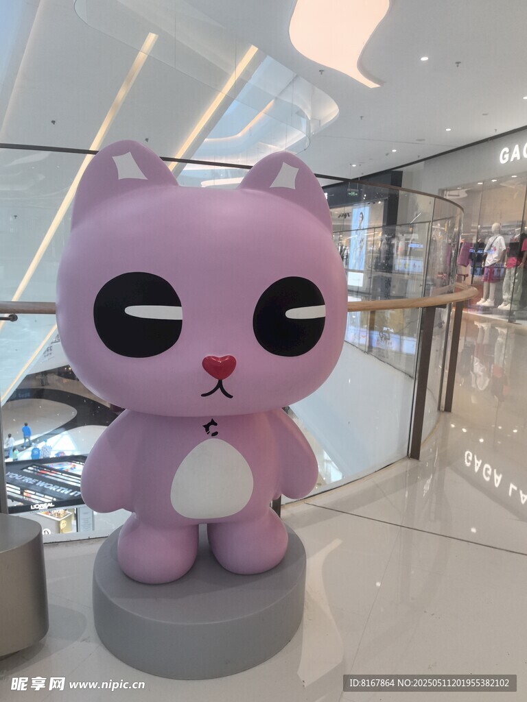 可愛紫色貓咪雕塑