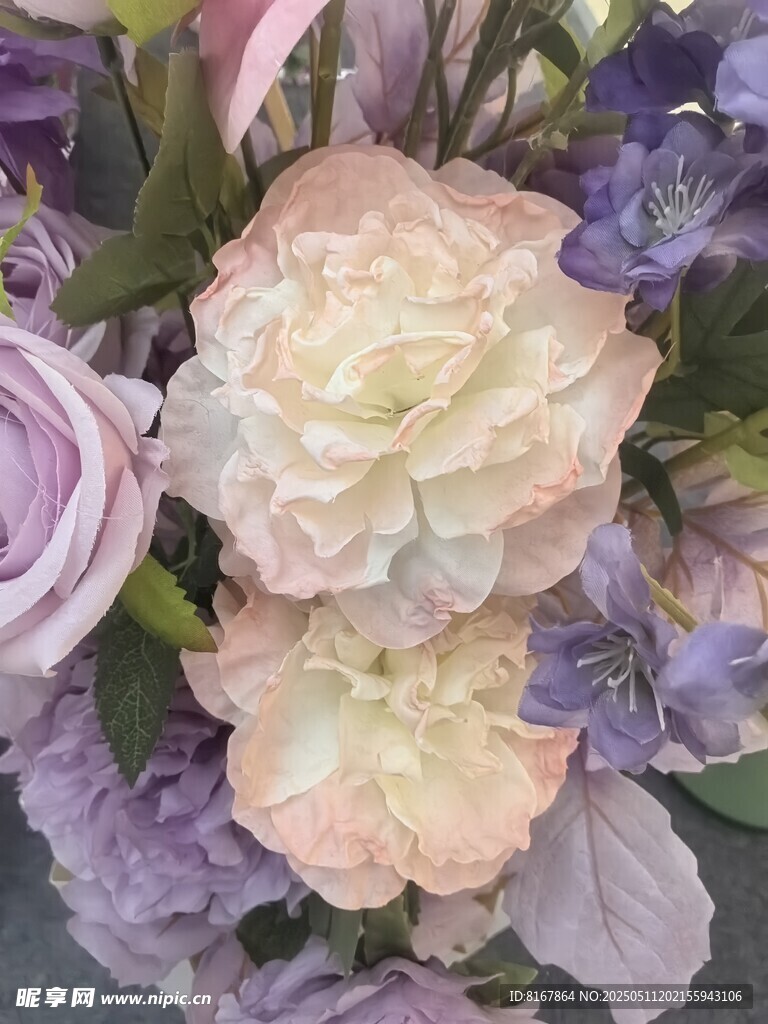 淡粉紫系花卉組合