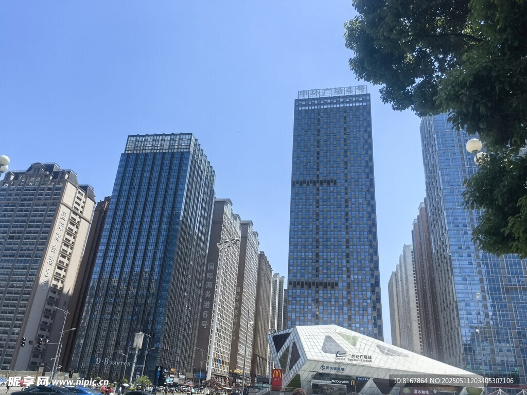 都市繁華高樓景觀