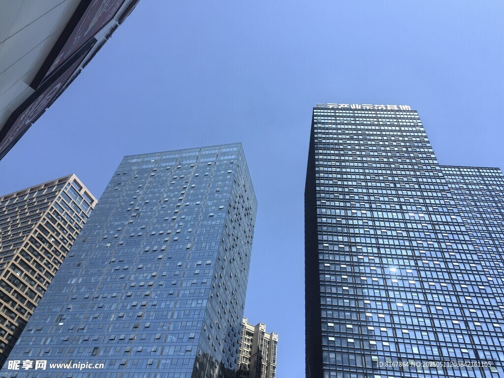 都市摩天大樓景觀