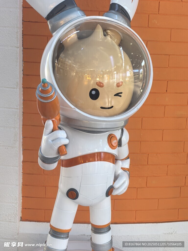 可愛卡通宇航員雕塑
