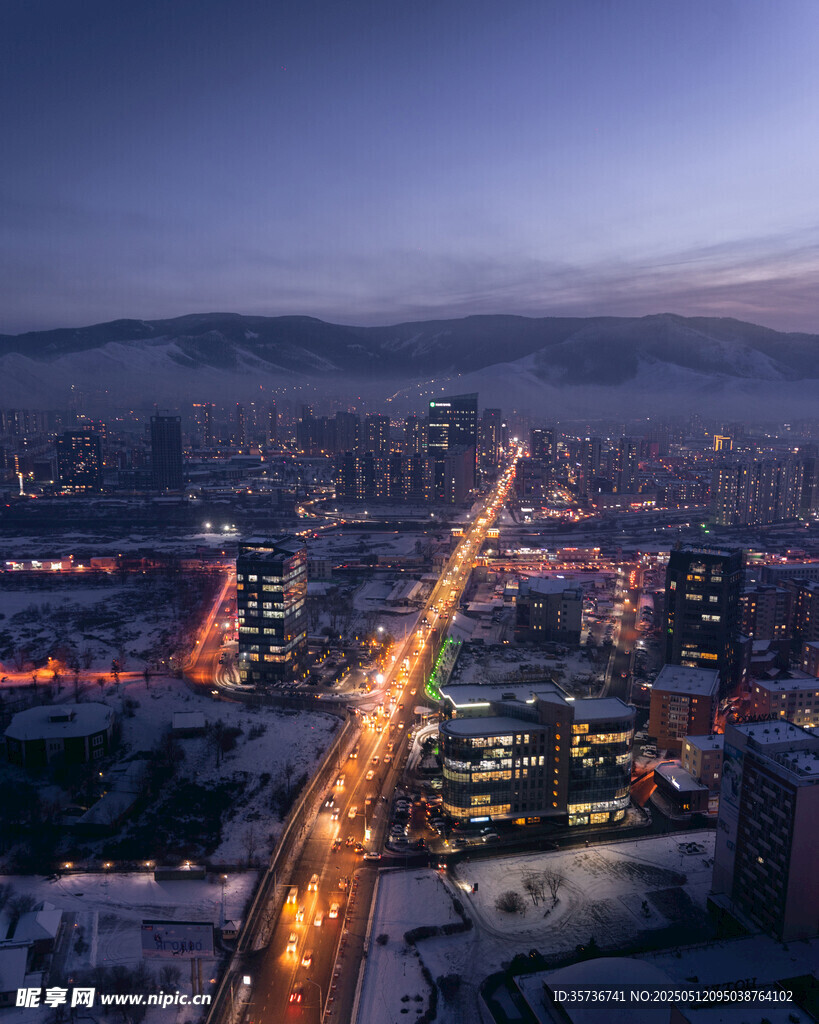 城市夜景俯瞰圖