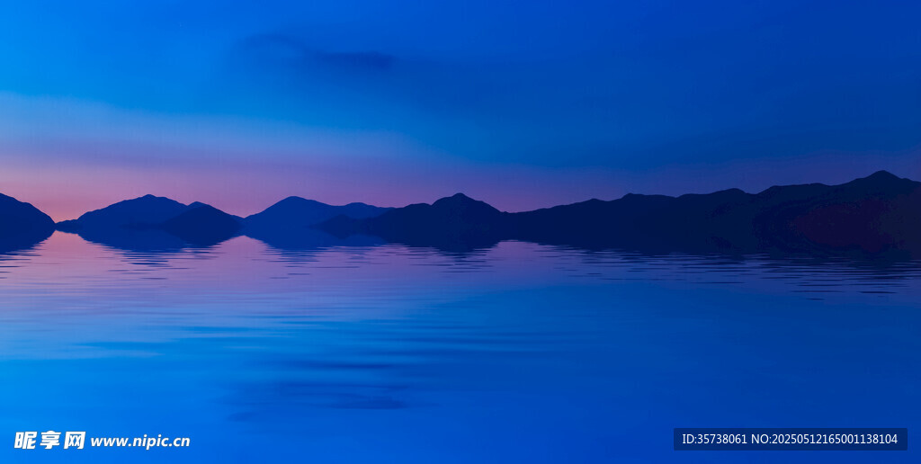 靜謐湖景映天邊絢麗霞光