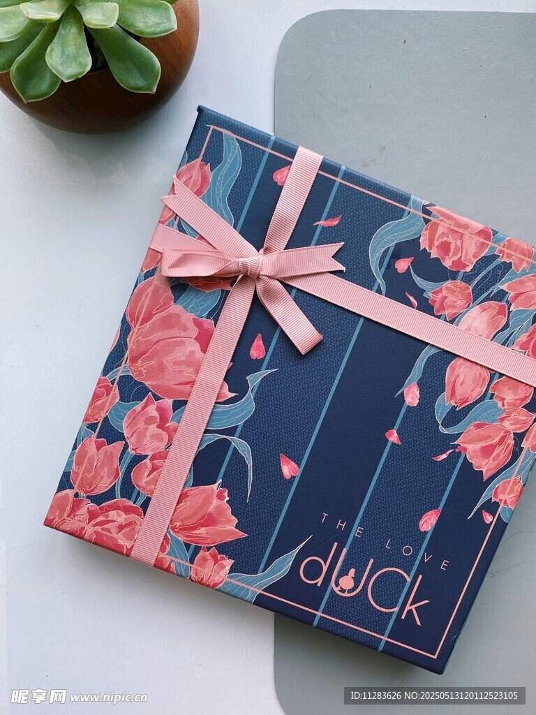 花卉圖案禮品盒精美包裝
