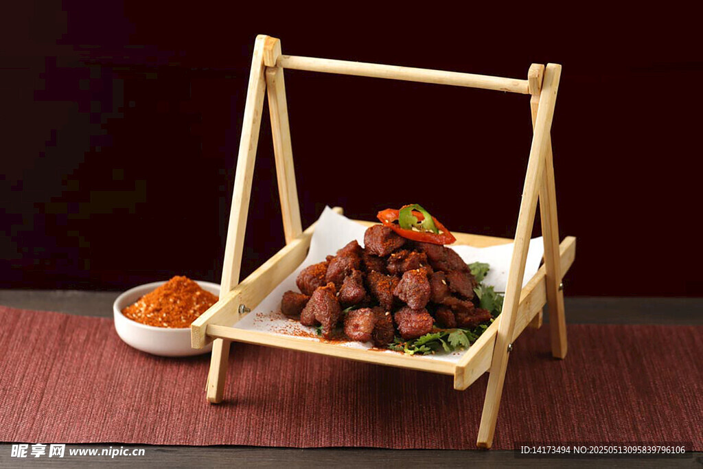孜然羊肉粒