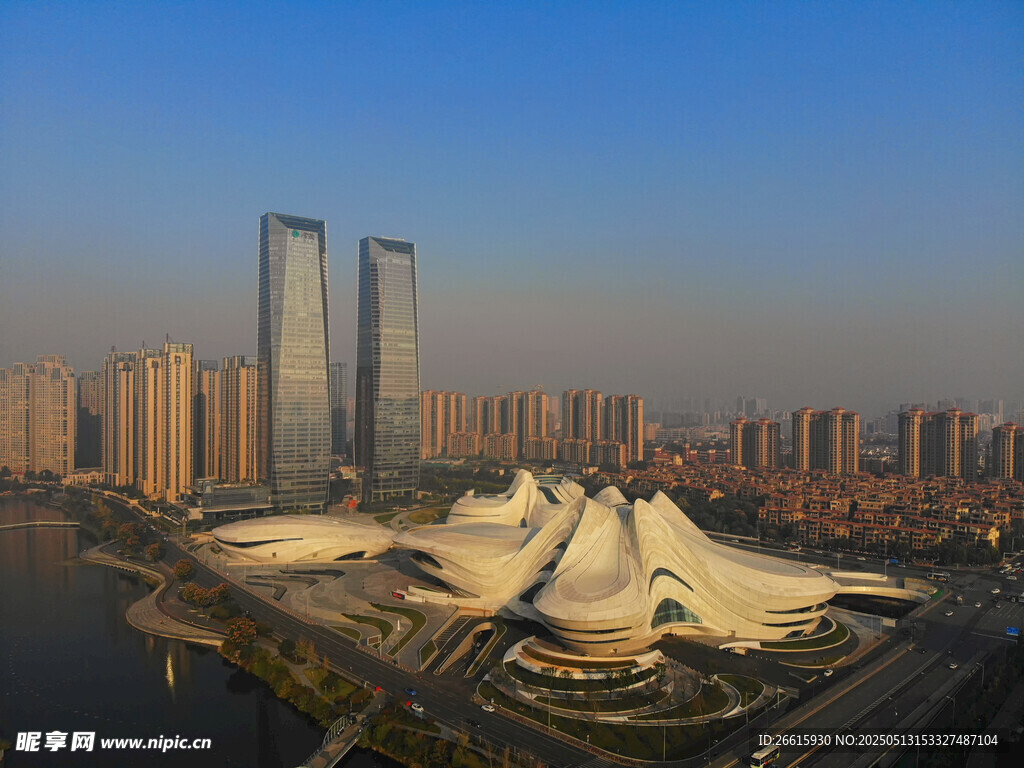 現代城市地標建筑景觀