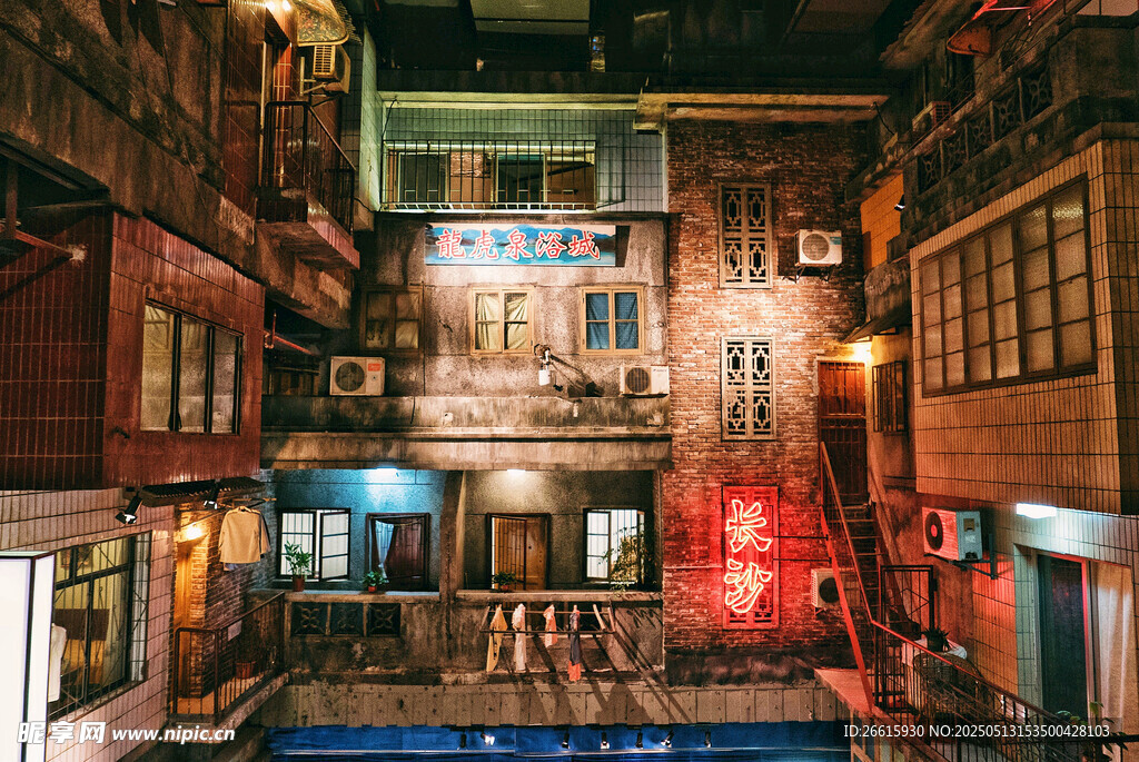 復古風小巷夜景建筑景觀