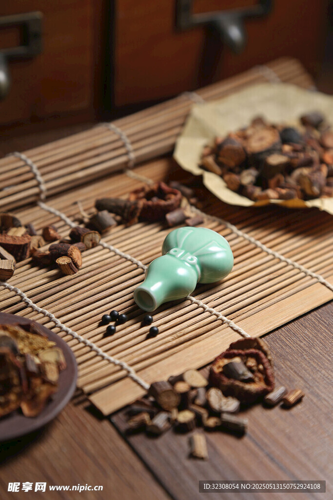 中式茶寵與干果擺拍