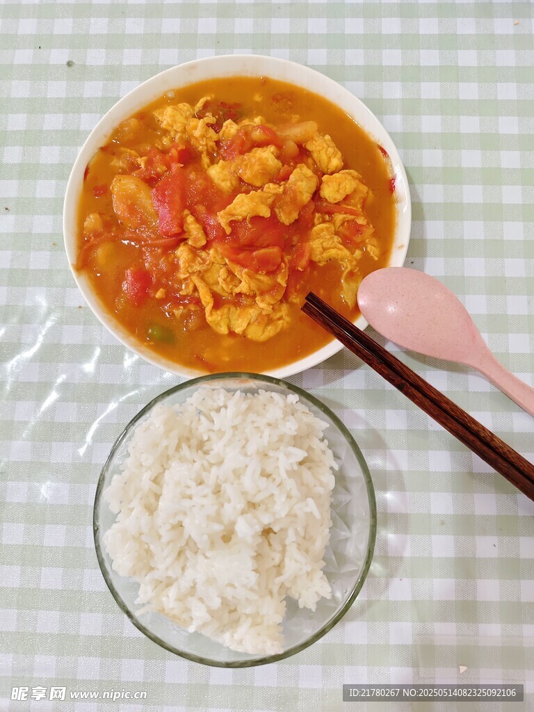番茄雞蛋配白米飯
